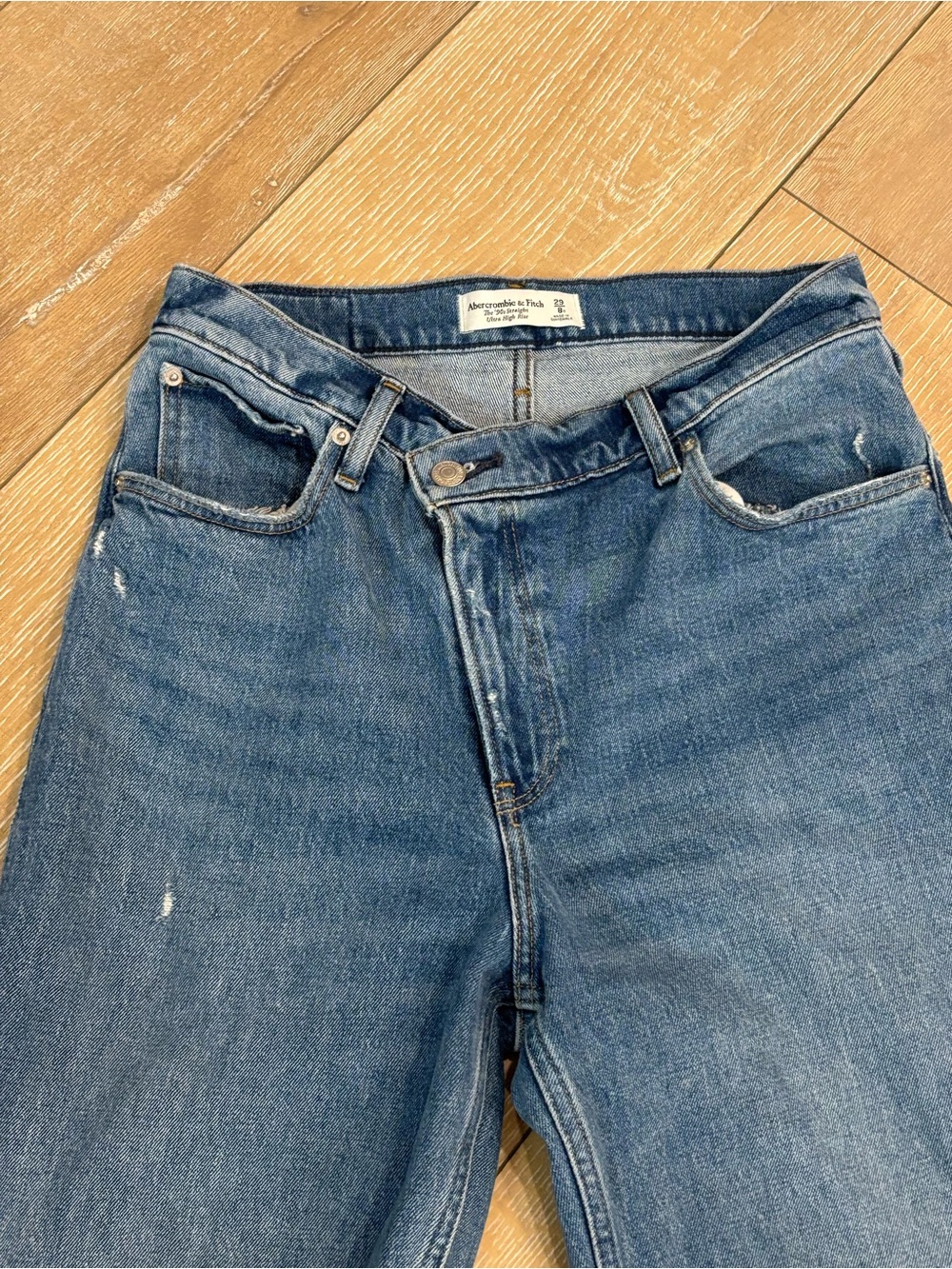 Abercrombie & Fitch 90s Straight Ultra High Rise Criss Cross Waist Jeans 29/8R - Picture 3 of 8